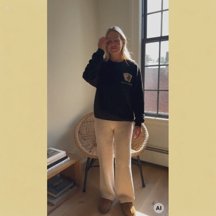 Thief of Hearts – Yorkshire Terrier Gildan 18000 Sweater