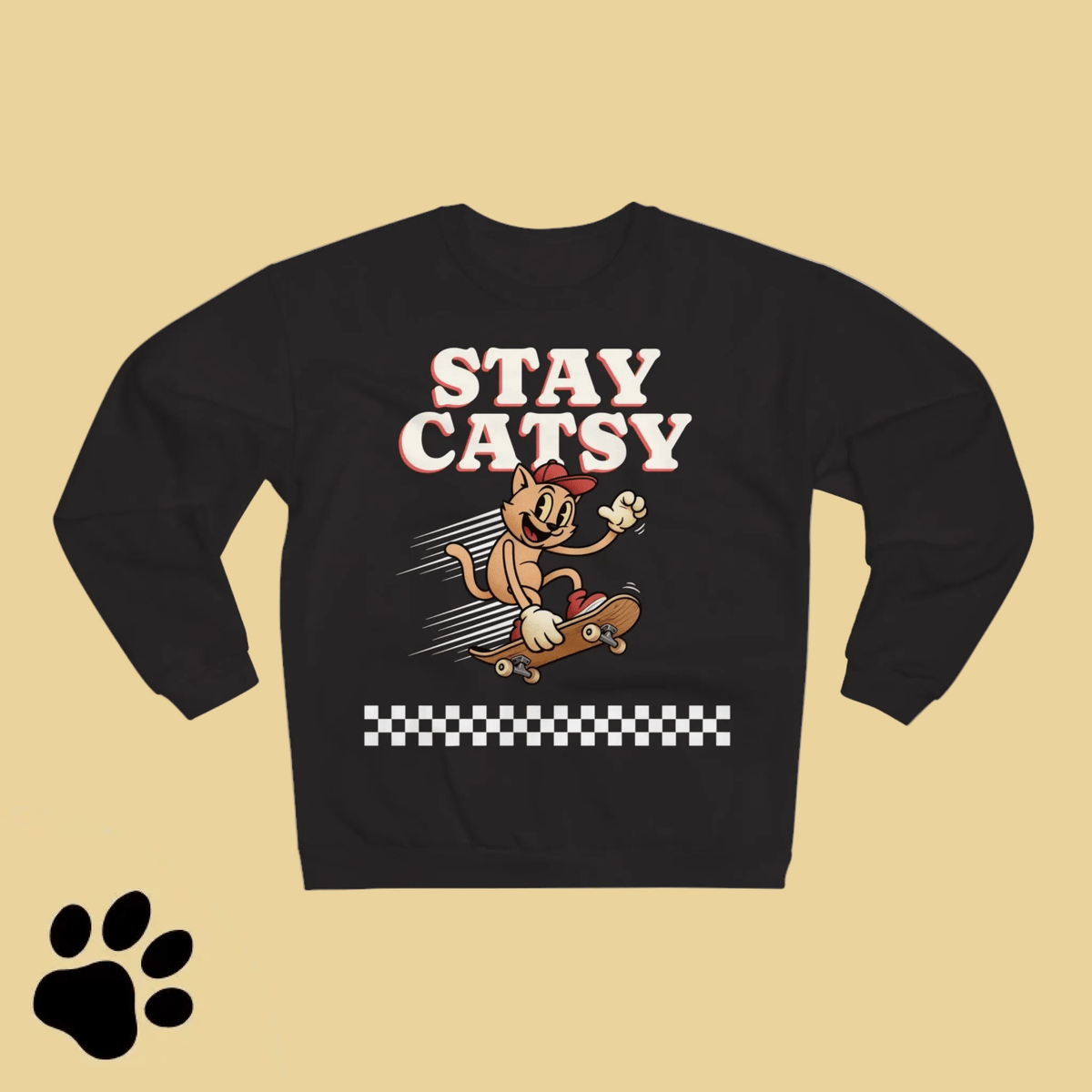 STAY CATSY Retro Sweatshirt – Skater-Katze auf Skateboard mit Checkerboard - Sunbeamstore